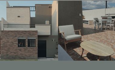 Casa en residencial con casa club, campo de golf, gimnasio, alberca, venta San Miguel de Allende, Zirandaro.