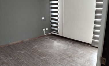 Casa de 4 recámaras con Baño completo,Rec. En planta baja