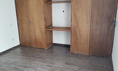 Casa de 4 recámaras con Baño completo,Rec. En planta baja