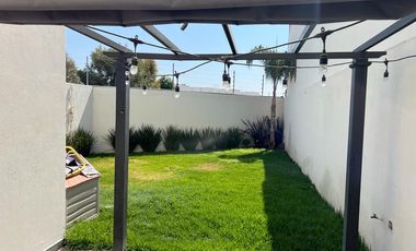 Casa de 4 recámaras con Baño completo,Rec. En planta baja