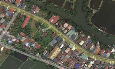 2355 sqm commercial lot along Bulacan-Obando Road near New Bulacan International Airport.