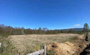 Z O N A S U R . C L   4 km la ciudad, colegios, minimarket, varios caminos de acceso y salida hacia distintas localidades de la zona