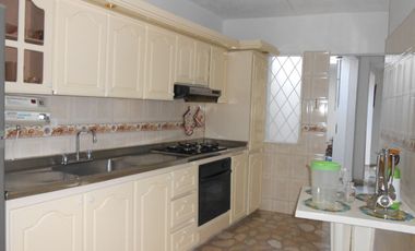 ¡GRAN OPORTUNIDAD! AMPLIA CASA EN VENTA EN LA CIUDAD DE NEIVA, BARRIO ALTICO