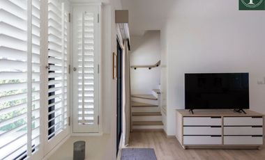A cozy 2 bedrooms 3 bathrooms townhouse for rent and sale at Indy 5 Bangna, close by Mega Bangna