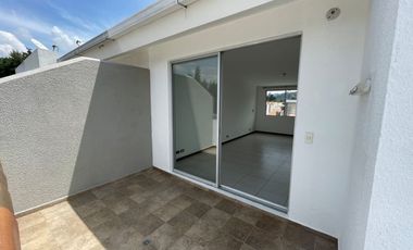 ELEGANTE Y MODERNA CASA