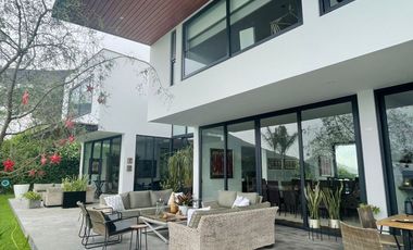 Venta impresionante residencia, a todo lujo. Casuarinas, Surco. la mejor zona de Surco. PARECE ESTRENO
