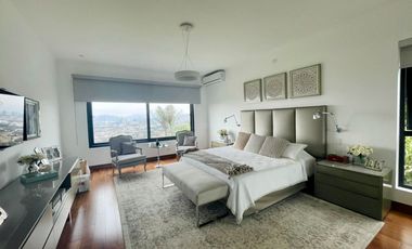 Venta impresionante residencia, a todo lujo. Casuarinas, Surco. la mejor zona de Surco. PARECE ESTRENO