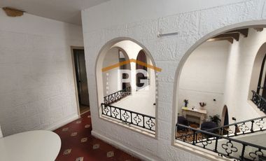 Del Valle Casa con uso de suelo en Venta