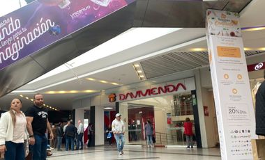 Venta de Local en Unicentro de Bogotá
