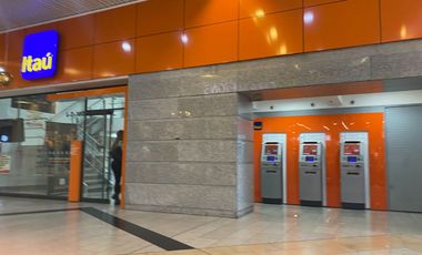 Venta de Local en Unicentro de Bogotá