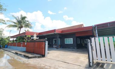 2 Villa Style Homes Are For Sale Featuring 4 Bedrooms and 3 Bathrooms On 1 Plot Of Land , Udon Thani, Thailand.