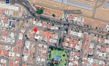 REMATO AMPLIA CASA EN UNA DE LAS MEJORES ZONAS DE ZAPOPAN, JALISCO!!