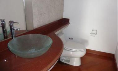 LINDO DPTO. EN CERROS DE CAMACHO CON PRECIOSA VISTA AL GOLF LOS INCAS