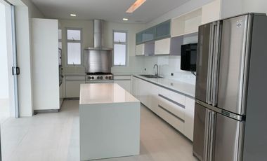 5BR HOUSE AND LOT FOR LEASE IN AYALA ALABANG VILLAGE PP CODE #L1221