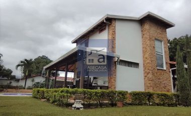 COD 8855 SE ARRIENDA CASA EN PIEDECUESTA