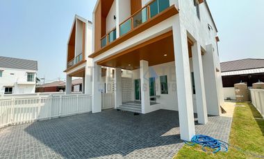 New Minimal 3 Bedroom Twin Home in San Sai for Sale
