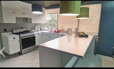 DEPARTAMENTO DE LUJO RECIEN REMODELADO. BALCON.