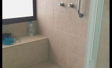 DEPARTAMENTO DE LUJO RECIEN REMODELADO. BALCON.