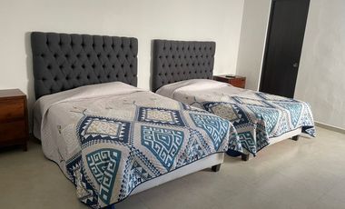 RENTA EN SAN RAMÓN NORTE, VILLA O TOWN HOUSE AMPLIO AMUEBLADO Y EQUIPADO.