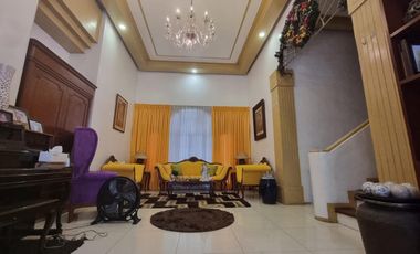 4 Bedroom House and Lot for Sale in Rosemarie Lane, Kapitolyo, Pasig City