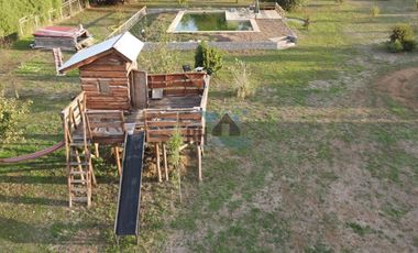 Parcela 5.000 m2 con Hermosa Casa de 450 M2, Incluye Piscina, Quinchos y Bodegas