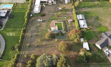 Parcela 5.000 m2 con Hermosa Casa de 450 M2, Incluye Piscina, Quinchos y Bodegas