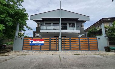FOR SALE: Duplex House and Lot in BF Resort Village, Las Pinas