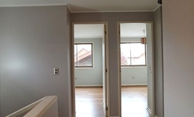 Bosque Sur, Casa de esquina 140MT2 $ 229.000----.