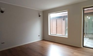 Bosque Sur, Casa de esquina 140MT2 $ 229.000----.