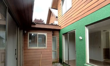 Bosque Sur, Casa de esquina 140MT2 $ 229.000----.