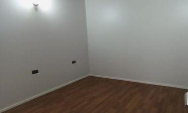 Bosque Sur, Casa de esquina 140MT2 $ 229.000----.