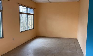 Alborada 5etapa, Casa una planta, esquinera con suite independiente (J Luna)