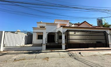 Casa en Venta Loreto Residencial Excelentes Condiciones al Norte de la Ciudad