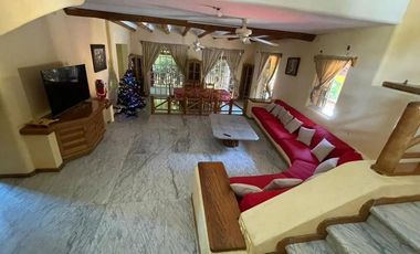 Ixtapa Casa Grande En Venta 8 Recamaras Alberca Garage Para 6 Autos