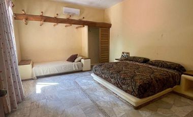 Ixtapa Casa Grande En Venta 8 Recamaras Alberca Garage Para 6 Autos