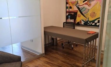 OFICINA IMPLEMENTADA EN VENTA DE 143M2 EN EL PISO 11 CON VISTA A PATIO SANTIAGO DE SURCO