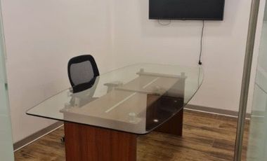 OFICINA IMPLEMENTADA EN VENTA DE 143M2 EN EL PISO 11 CON VISTA A PATIO SANTIAGO DE SURCO