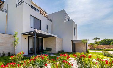 Casas en venta con alberca y amenidades a 5 minutos del club de golf santa fe Xochitepec, Morelos.
