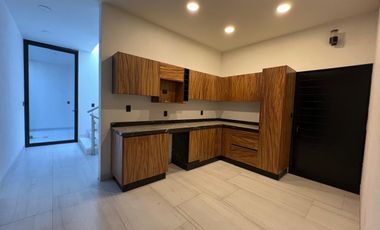 EN RENTA CASA EN EL BOSQUE COUNTRY CLUB