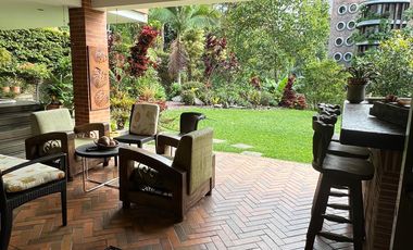 Casa en venta la calera poblado medellin.
