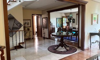 Casa en venta la calera poblado medellin.