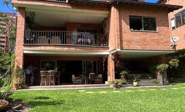 Casa en venta la calera poblado medellin.
