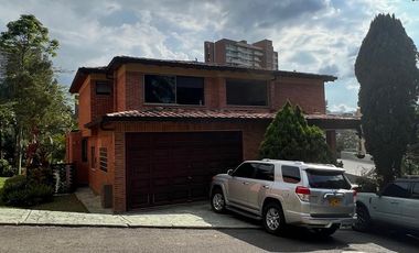 Casa en venta la calera poblado medellin.
