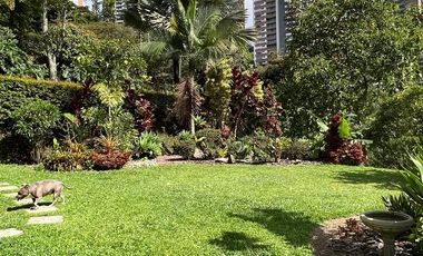 Casa en venta la calera poblado medellin.