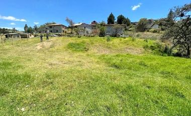 Terreno en venta 4.000m2 % en 3 lotes residencial y privado sector Iglesia de Challuabamba