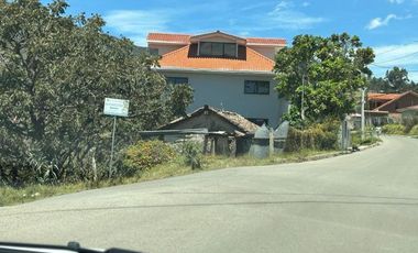 Terreno en venta 4.000m2 % en 3 lotes residencial y privado sector Iglesia de Challuabamba