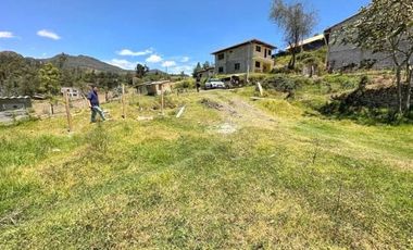 Terreno en venta 4.000m2 % en 3 lotes residencial y privado sector Iglesia de Challuabamba