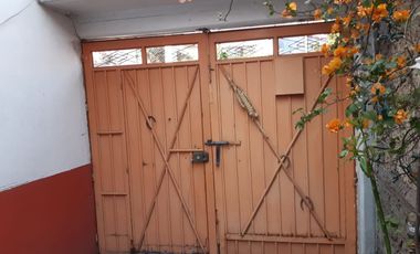 VENTA CASA CON GRAN POTENCIAL, 4 RECAMARAS, 2 BAÑOS, XOCHIMILCO, CDMX