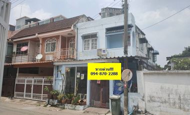 Townhouse for sale, located on Sutthisan Road, only 100 meters into the alley, near MRT Sutthisan / Huai Khwang/50-TH-66051