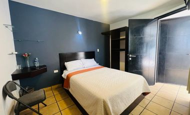 Habitación amueblada con servicios incluidos en planta baja